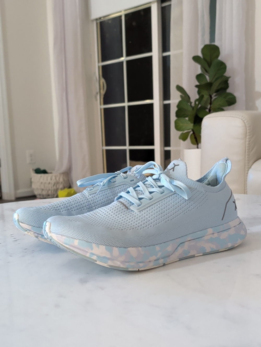 Flux Footwear Adapt Runner Unisex M11 W12.5 Pale Blue Knit Running Sneakers